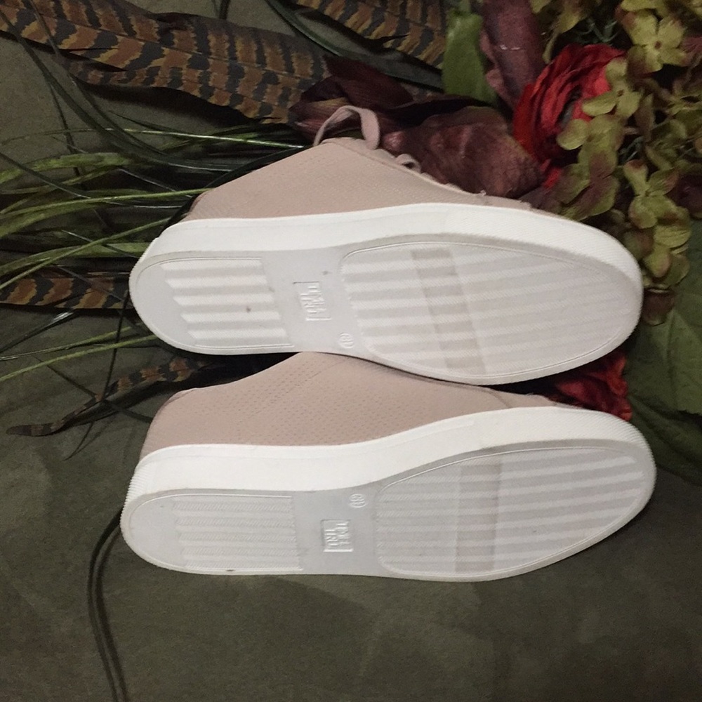 Time And Tru Sneakers - Picture 6 of 7